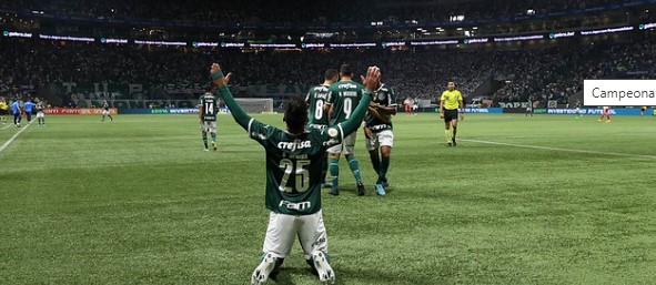 Palmeiras segue líder do Brasileirão