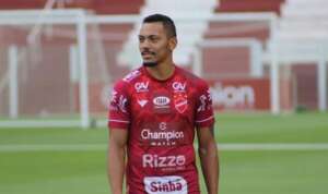 Série B: Lanterna, Vila Nova negocia lateral titular