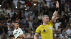 Palmeiras declara guerra contra a arbitragem no Brasil: 'Um grande problema'