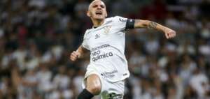 Atlético-MG 1 x 2 Corinthians - Com dois de Fábio Santos, Timão vira e termina turno na vice-liderança