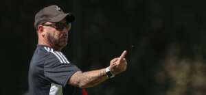 Após reunião, Turco ganha última chance no comando do Atlético-MG