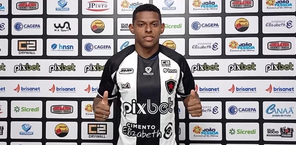 Marcelinho é apresentado oficialmente no Botafogo-PB