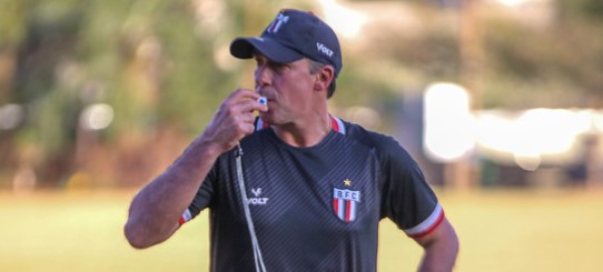 Paulo Baier reconhece derrota na Série C