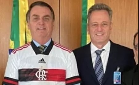 Bolsonaro ao lado do presidente do Flamengo Rodolfo Landim