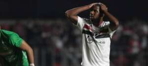 Atacante sai do São Paulo de graça rumo ao futebol grego