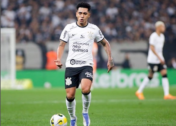 Preocupado com sondagens do exterior, Corinthians estende contrato com Du Queiroz