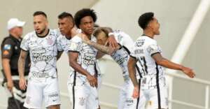 Corinthians defende tabu de 10 anos contra o Botafogo