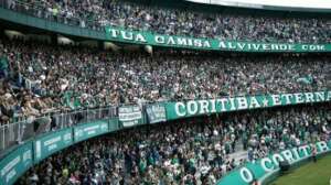 Coritiba quita dívida com atacante e se livra do Transfer Ban da FIFA