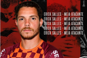 Copa Paulista: Jogador deixa o campo de ambulância