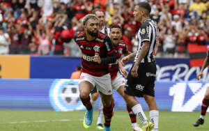 Flamengo vai a campo contra Coritiba sem peças importantes