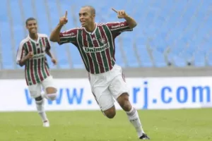 Bicampeão brasileiro pelo Flu é vítima de sequestro com esposa no Rio