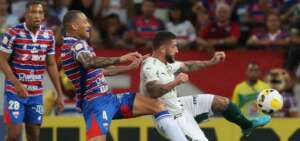 Fortaleza 0 x 0 Palmeiras - Sem gols e sem luz!