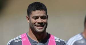 Hulk reencontra técnico após desavenças: 