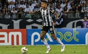 Volante chega a marca de 150 jogos com a camisa do Atlético-MG