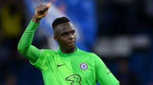 Goleiro do Chelsea diz não se intimidar com astro do City: 'Não muda nada'