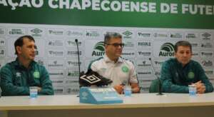 Série B: Marcelo Cabo se diz 'em casa' e quer resgatar a força da Chapecoense
