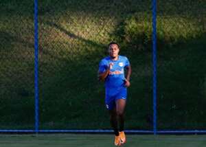 Gigante italiano está de olho em zagueiro do Red Bull Bragantino