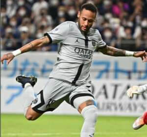 Neymar rebate críticas sobre pênalti polêmico: 'Passei muito tempo calado'