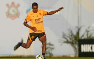 Revelado pelo Novorizontino, zagueiro vira opção no Corinthians contra o Boca Juniors