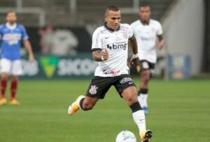 Time do Brasileirão estuda contratação de Otero, ex-Atlético-MG e Corinthians