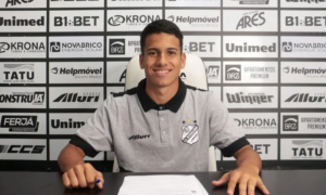Série D: Jóia da base assina primeiro contrato profissional com equipe paulista