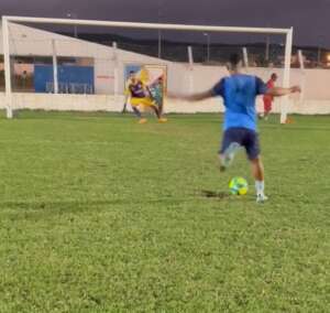 Série D: Atacante do Afogados-PE bomba nas redes sociais com cobrança de pênalti inusitada