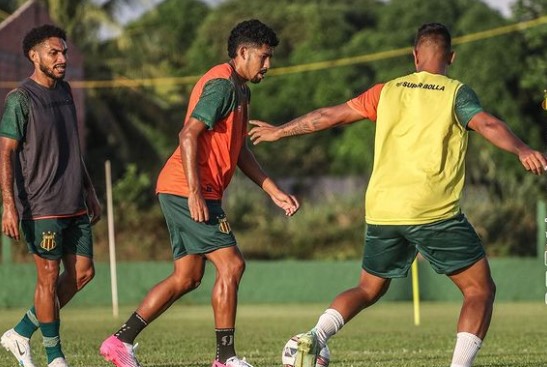 Série B: Sampaio Correa finaliza preparação para encarar o Sport