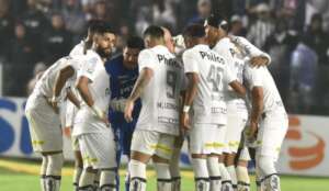 Santos pode receber punição pesada do STJD por confusão no clássico