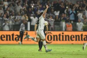 Santos identifica torcedores e promete expulsar sócio e ação na Justiça