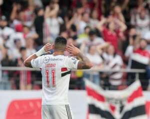 São Paulo terá de lidar com elenco curto e contusões para sonhar com títulos