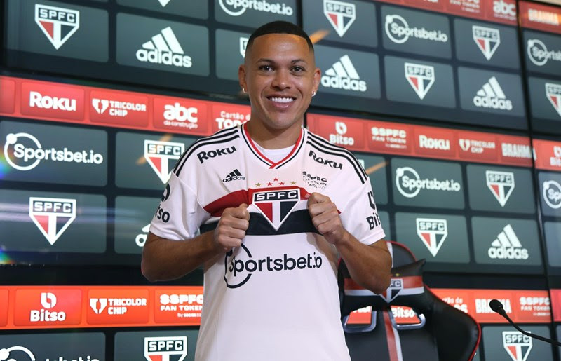 Na reestreia pelo São Paulo, meia atacante completará 50 jogos pelo clube