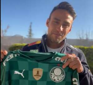 Ídolo! Valdivia chora em recado à torcida do Palmeiras