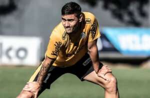 Santos rescinde contrato com zagueiro Emiliano Velázquez