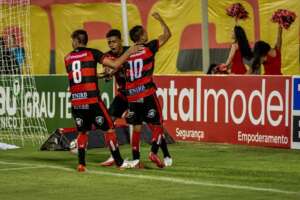 Vitória x Figueirense – Duelo de opostos!