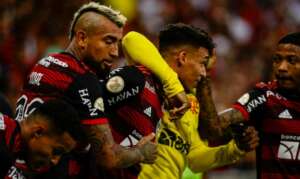 BRASILEIRO: Palmeiras e Corinthians seguem na frente