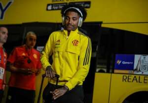 Flamengo recebe proposta por atacante em baixa com a torcida