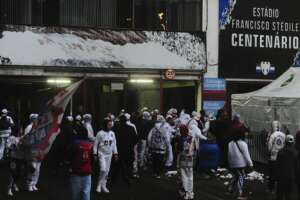 Série D: Torcedores do Caxias-RS tentam invadir Centenário após eliminação