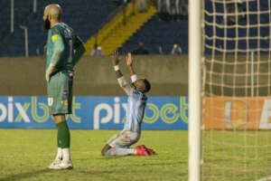 Londrina 1 x 1 Bahia - Tubarão empata no fim e não deixa rival disparar na Série B