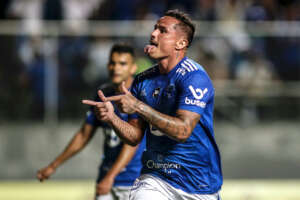 Cruzeiro 4 x 0 Náutico - Cruzeiro atropela, fica cada vez mais perto do acesso e afunda Timbu