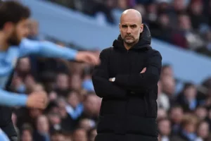 Guardiola diz que Bernardo Silva fica no City: 'Nenhum clube entrou em contato'
