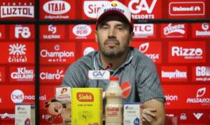 Série B: Allan Aal ainda confia no Vila Nova, o 'rei dos empates'