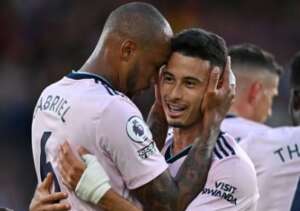 INGLES: Arsenal vence Crystal Palace com gol de brasileiro