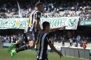 Coritiba 0 x 1 Atlético-MG - Gol no fim deixa Coxa em crise
