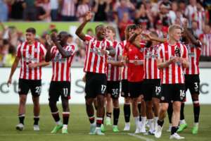 INGLÊS: Manchester United leva 4 a 0 do Brentford no 1º tempo e passa vexame