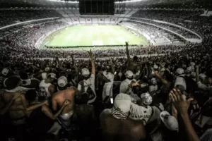 Atlético-MG é multado por objetos e gritos discriminatórios na Copa do Brasil
