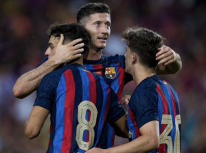 AMISTOSO: Lewandowski lidera Barcelona em goleada por 6 a 0 sobre o Pumas de Daniel Alves