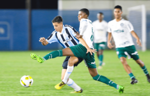 BRASILEIRO SUB-17: Palmeiras e Grêmio ficam no 0 a 0 em jogo com susto de goleiro