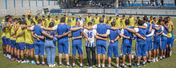 Confiança treinando para enfrentar o Atlético-CE