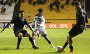Chances apareceram, mas Guarani e Criciúma desperdiçaram