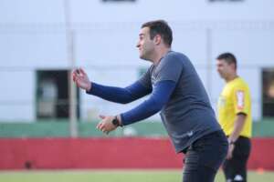 Série D: Técnico do Caxias tenta novas alternativas ofensivas